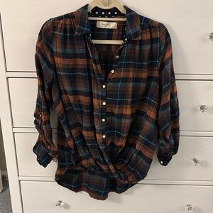 Isabella Sinclair Anthropologie unique button down